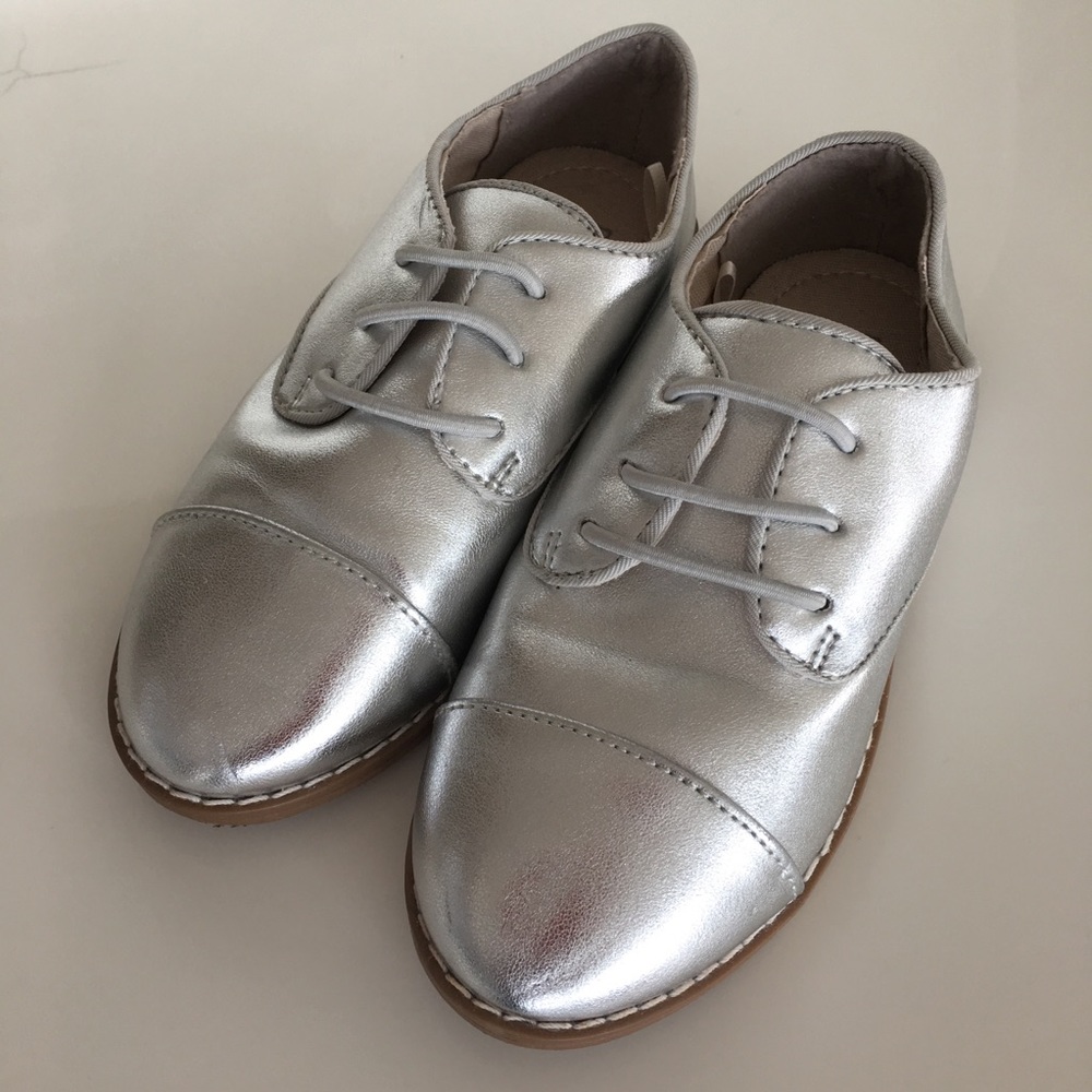 Girls: Metallic Oxford Slip-Ons